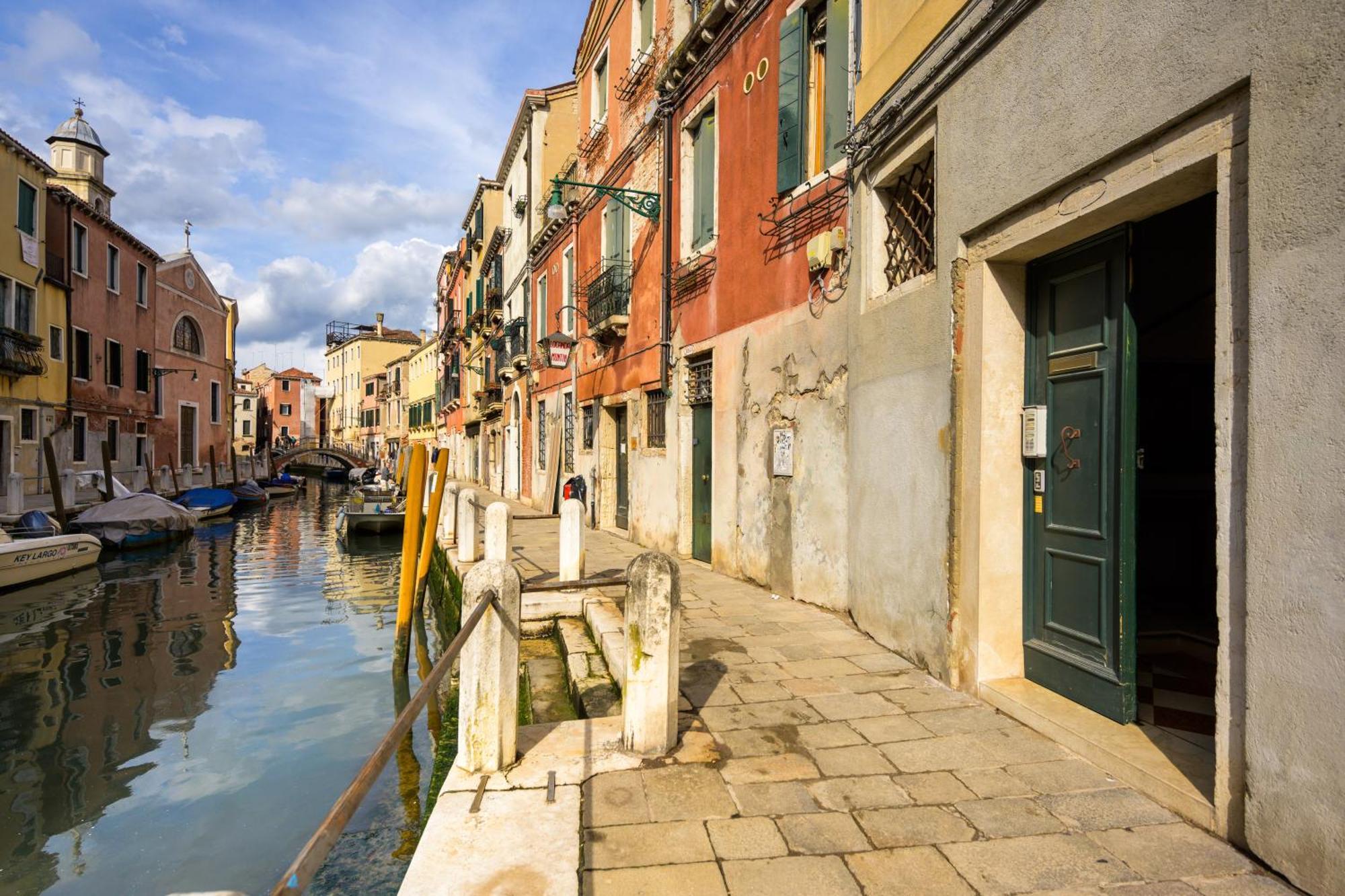 San Trovaso Lägenhet Venedig Exteriör bild