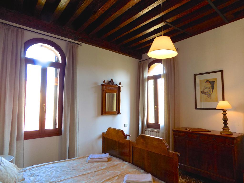 San Trovaso Lägenhet Venedig Exteriör bild