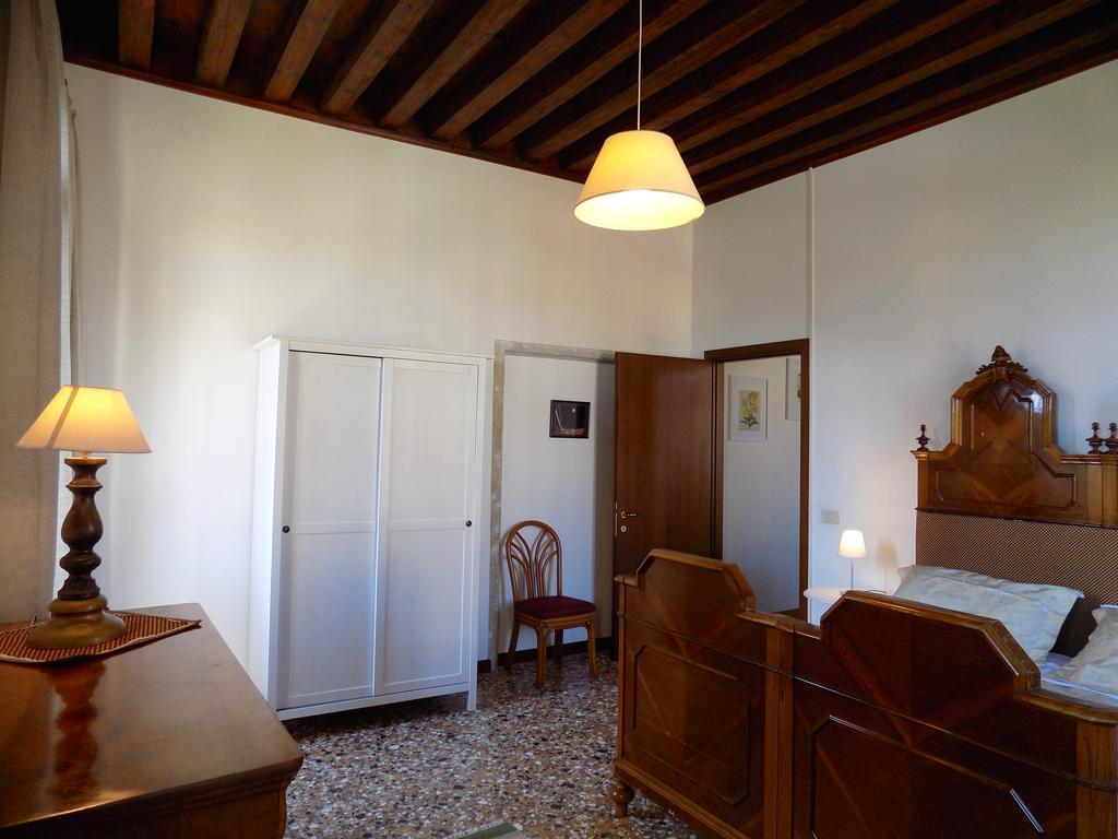 San Trovaso Lägenhet Venedig Exteriör bild