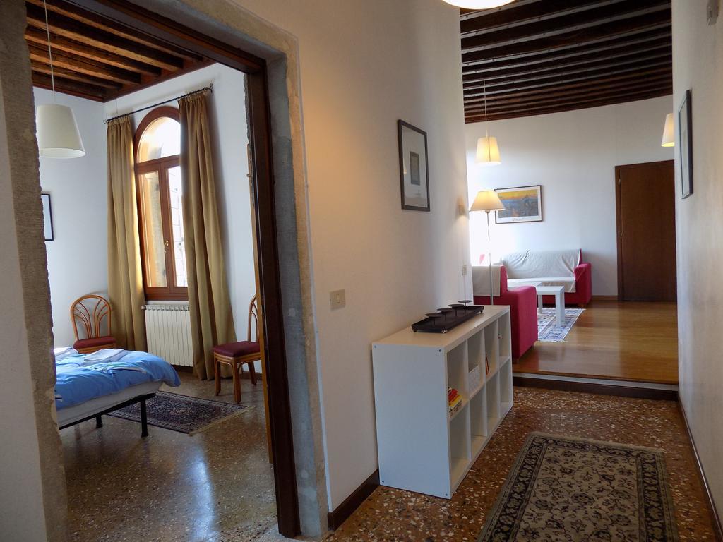 San Trovaso Lägenhet Venedig Exteriör bild